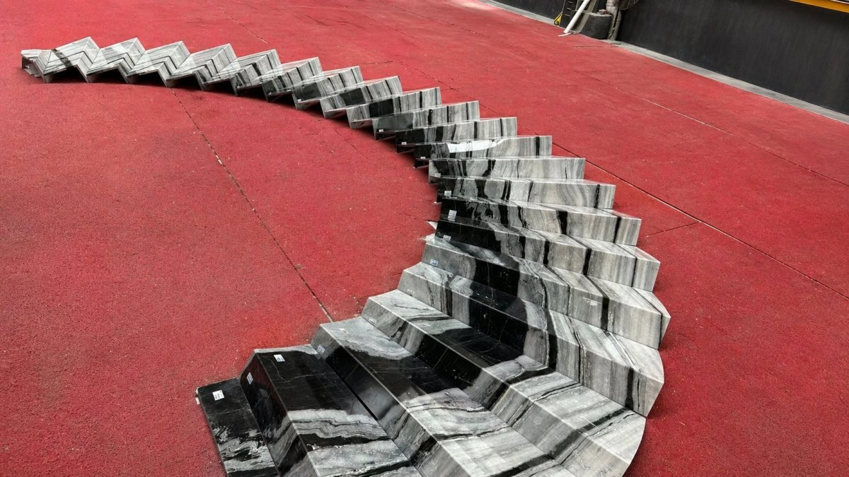 boutique-hotel-linear-marble-staircase-project-by-aoli-stone